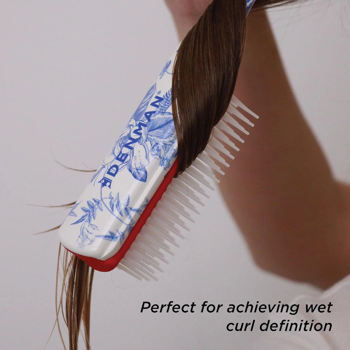 Denman D3 Original Curl Definer & Styler, Curly Hair Brush for Women & Men – 7 Row Detangling & Curl Defining Brush for Smooth Defined Curls - a precision Styling Brush for straight hair