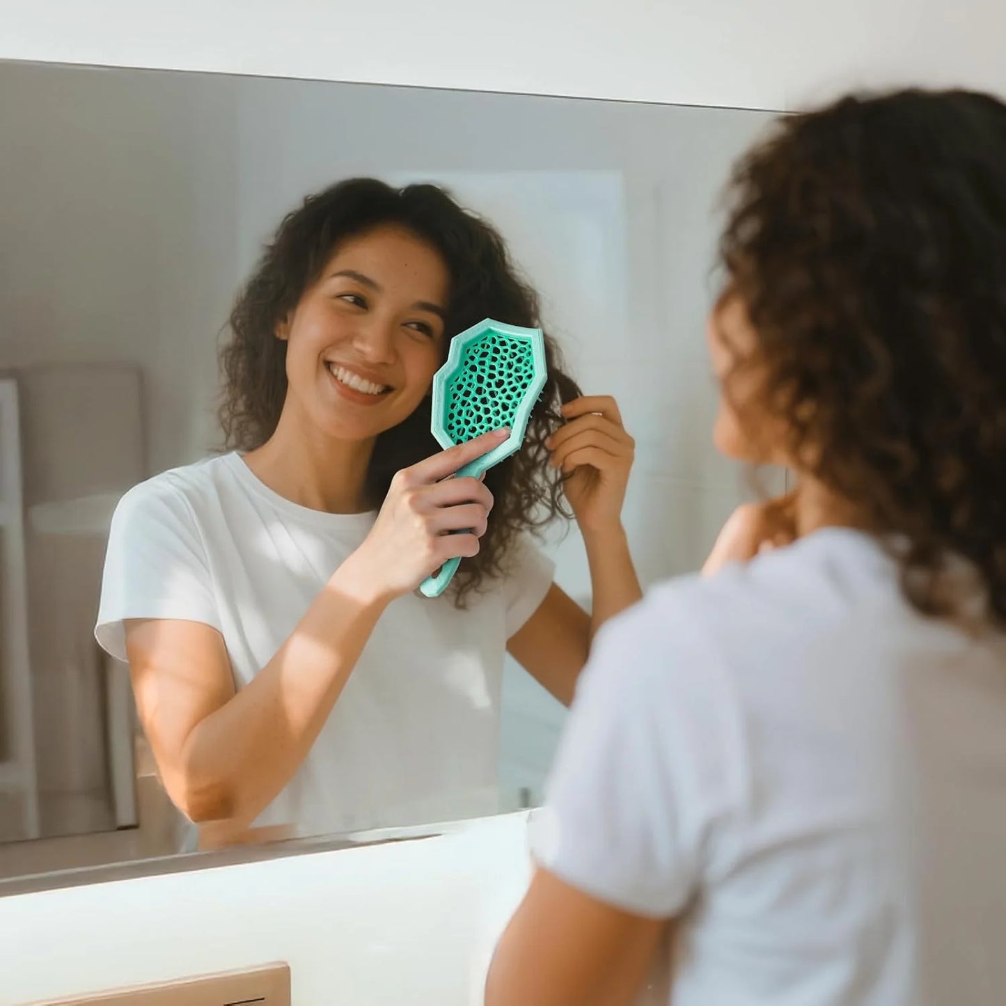 AIMIKE Glacier Detangler Brush for Curly Hair, Wet & Dry Hair Brush