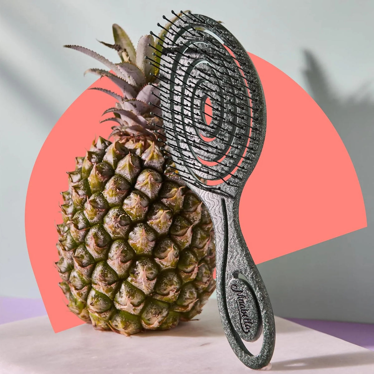 Ninabella Detangler Brush - No Tangle Hair Brush for Women, Fine, Thick and Long Hair - Hairbrush for Wet and Dry Hair, Gentle on the Scalp - Elegant Black