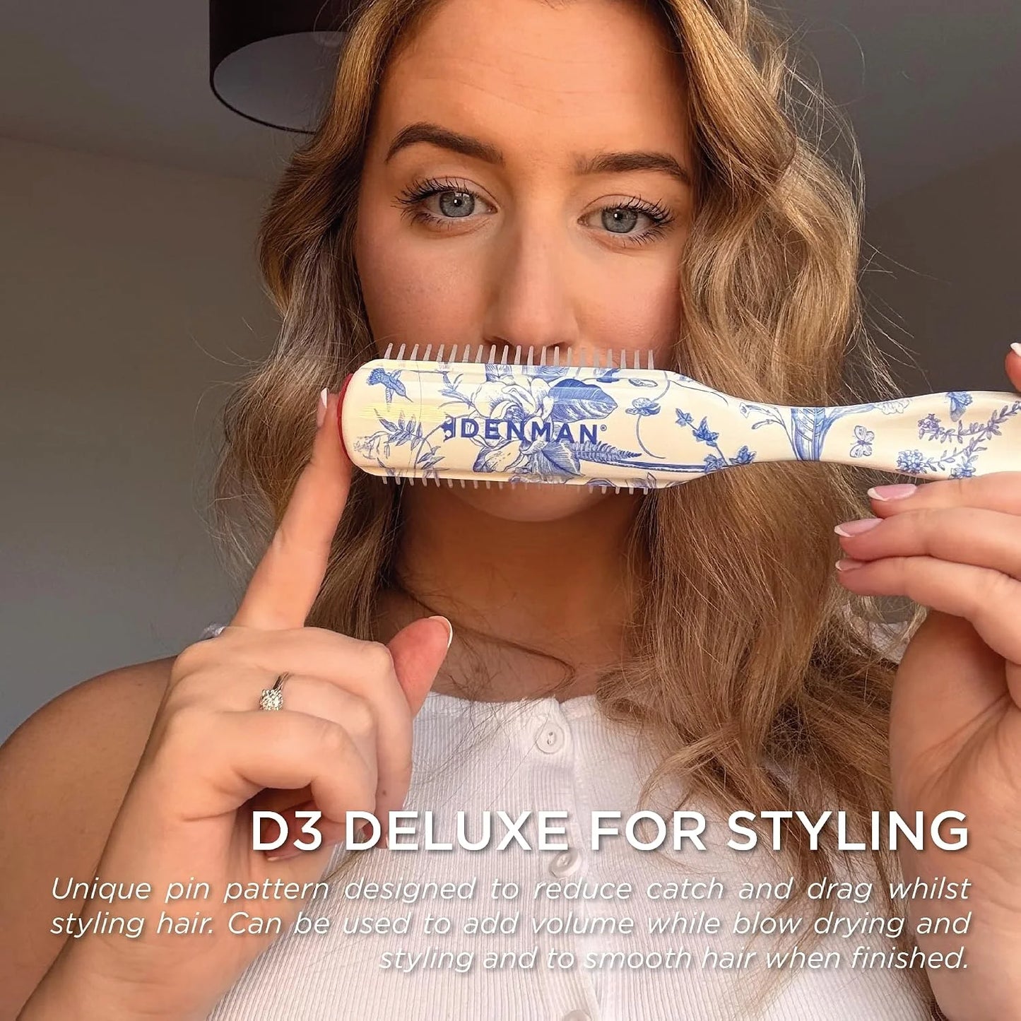 Denman D3 Original Curl Definer & Styler, Curly Hair Brush for Women & Men – 7 Row Detangling & Curl Defining Brush for Smooth Defined Curls - a precision Styling Brush for straight hair