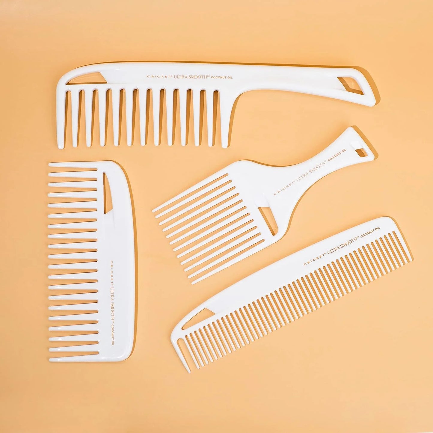 Cricket Ultra Smooth Coconut Conditioning Comb – Infused with Coconut Oil & Keratin for Frizz-Free Shine and Hydration, Ideal for Mid-Length, Thick, and Textured Hair